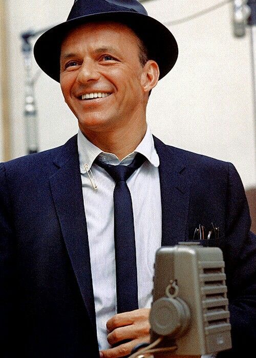 Frank Sinatra - you make me feel so young