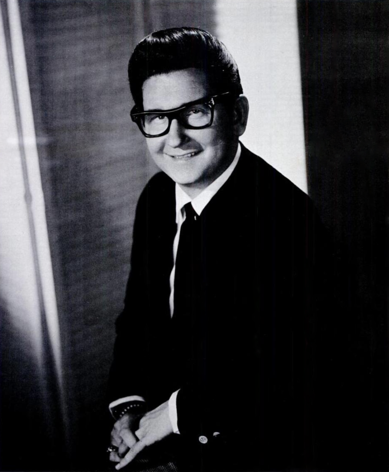 Roy Orbison - "Candy Man" from Black and White Night