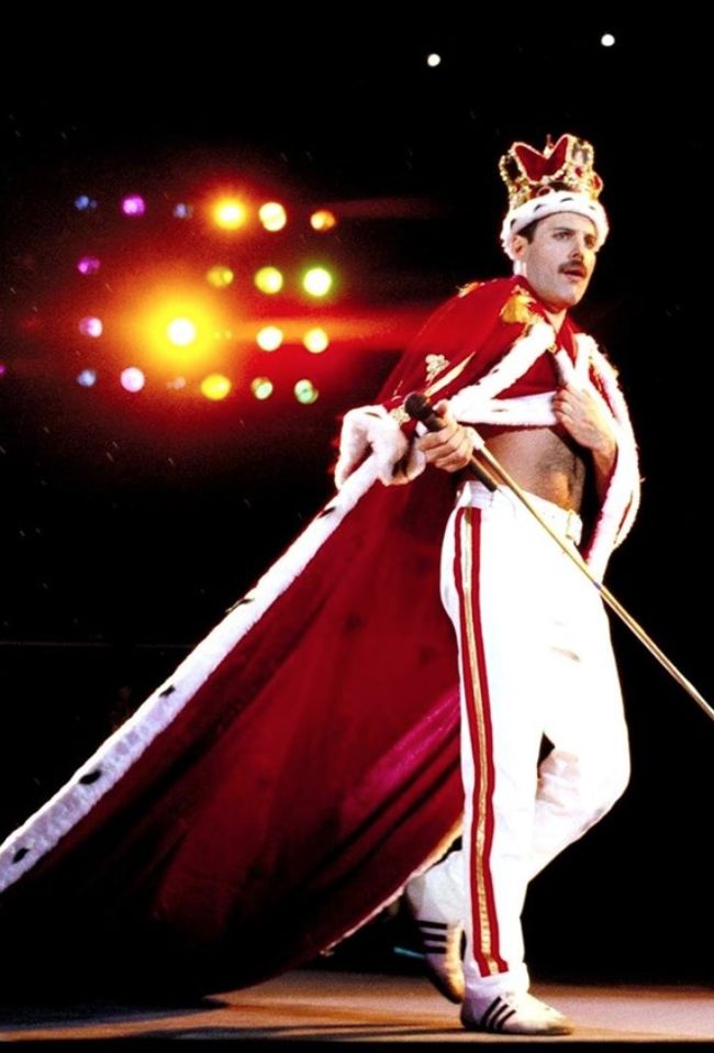 Queen - We Are The Champions