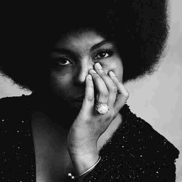 Grammy-Winning Beauty: ‘First Time Ever I Saw Your Face’ by Roberta Flack