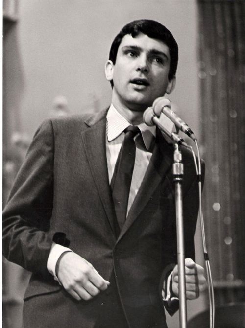 Gene Pitney – “I’m Gonna Be Strong” (1964)
