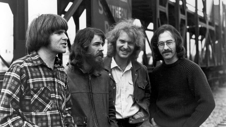 Creedence Clearwater Revival – Fortunate Son