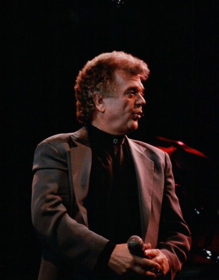 Conway Twitty – Slow Hand