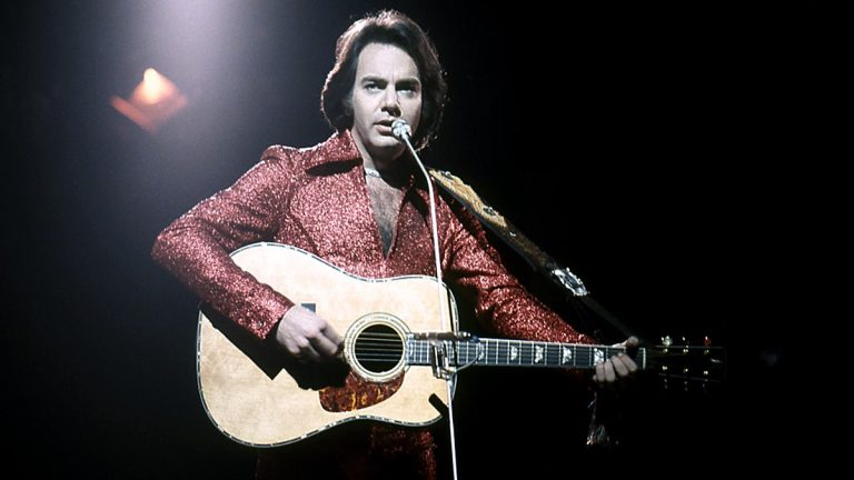 Neil Diamond – Sweet Caroline